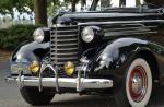 Oldsmobile F7 2Dr Trunkback 1937 года